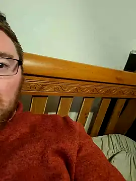 Snapshot of Madelle- chatting on March 5, 2025, 10:54 pm Madelle- online show from March 5, 2025, 10:54 pm