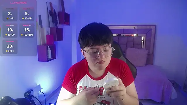 Snapshot of safyka chatting on March 3, 2026, 3:35 am safyka online show from March 3, 2026, 3:35 am