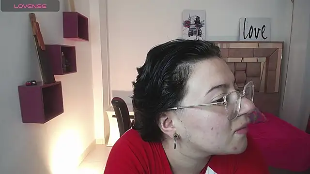 Snapshot of safyka chatting on November 20, 2025, 1:50 am safyka online show from November 20, 2025, 1:50 am