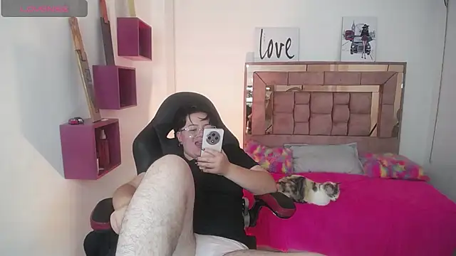 Snapshot of safyka chatting on November 15, 2025, 12:53 pm safyka online show from November 15, 2025, 12:53 pm