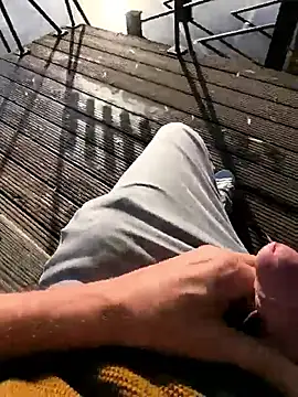 bavaricus123 online show from November 1, 2025, 8:08 am