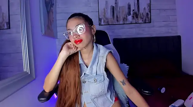 Snapshot of Aida_princess chatting on March 18, 2025, 11:09 pm Aida princess online show from March 18, 2025, 11:09 pm