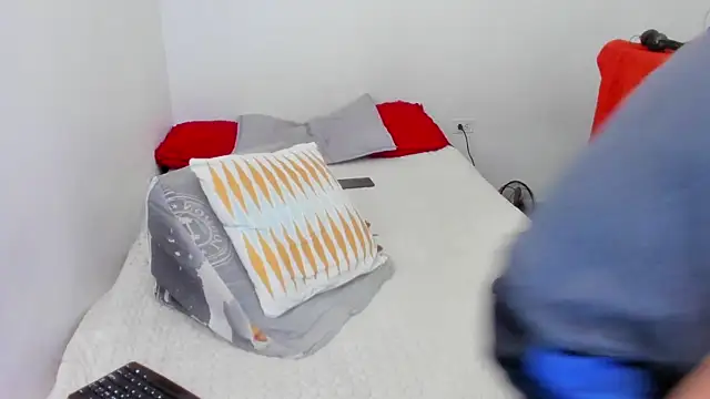 damian c12 online show from March 6, 2025, 11:31 pm