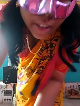 Snapshot of sapna993382 chatting on February 27, 2025, 5:51 am sapna993382 online show from February 27, 2025, 5:51 am