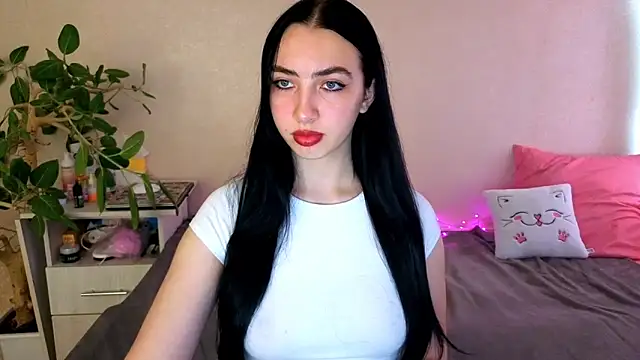 WildKittenX  online show from May 30, 2026, 4:08 am