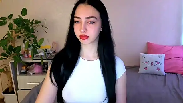 Snapshot of WildKittenX_ chatting on June 1, 2026, 4:13 am WildKittenX online show from June 1, 2026, 4:13 am