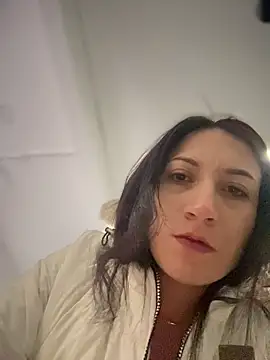 Mila LS online show from November 26, 2025, 12:49 pm