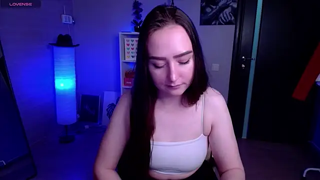 Snapshot of LinaFlawless chatting on March 4, 2025, 2:06 am LinaFlawless online show from March 4, 2025, 2:06 am