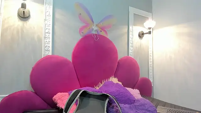 Snapshot of Bonniie_22 chatting on November 13, 2025, 5:06 pm Bonniie 22 online show from November 13, 2025, 5:06 pm