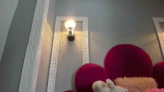 Bonniie 22 online show from March 13, 2026, 7:41 pm