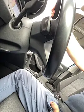 littletoy64 online show from September 26, 2025, 1:29 pm