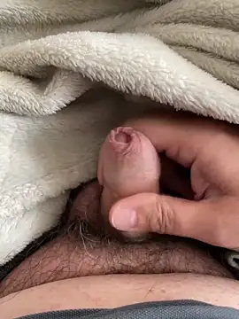 littletoy64 online show from October 22, 2025, 9:42 am