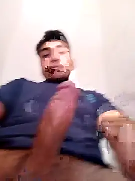 crisssalazar online show from April 7, 2026, 8:21 pm