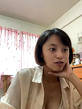 ladypaggy online show from October 23, 2025, 6:34 am