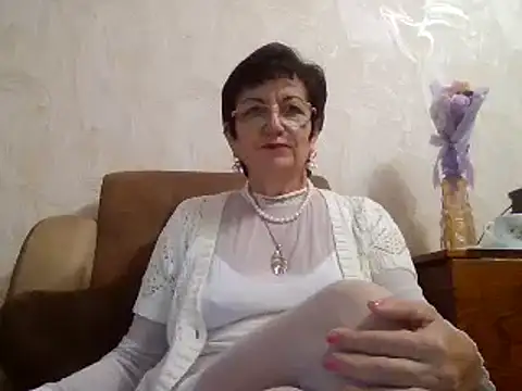 Snapshot of Lota5821 chatting on October 24, 2025, 6:12 am Lota5821 online show from October 24, 2025, 6:12 am