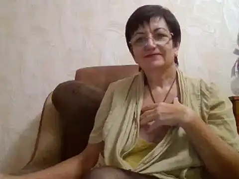 Snapshot of Lota5821 chatting on November 6, 2025, 10:30 am Lota5821 online show from November 6, 2025, 10:30 am