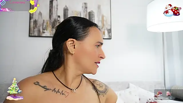 Snapshot of Sara_Charmy chatting on December 20, 2025, 10:56 pm Sara Charmy online show from December 20, 2025, 10:56 pm