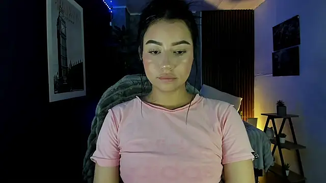 i sabella 25 online show from March 20, 2026, 7:42 am