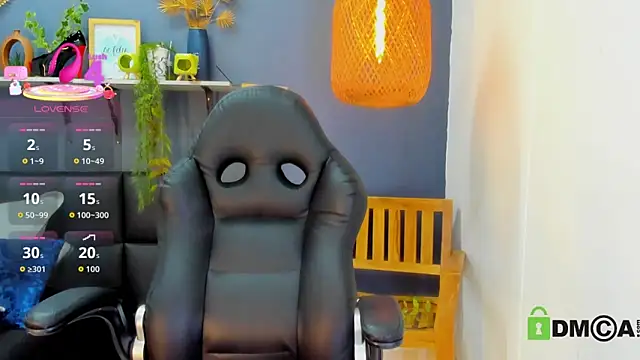 yessila parker online show from March 22, 2026, 9:22 am