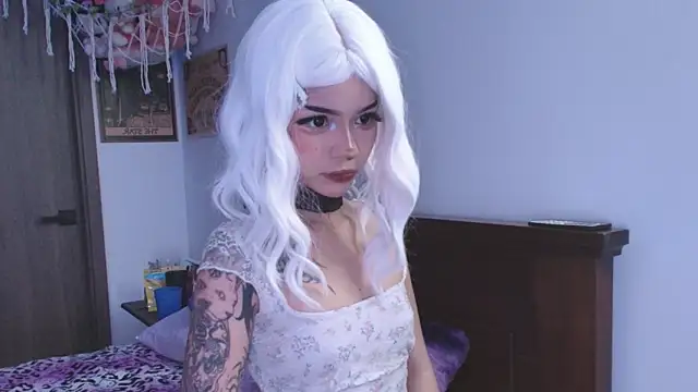  mollycrystal online show from February 13, 2026, 8:47 am