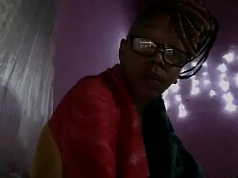 Snapshot of Ladyzee25 chatting on March 12, 2026, 9:46 am Ladyzee25 online show from March 12, 2026, 9:46 am