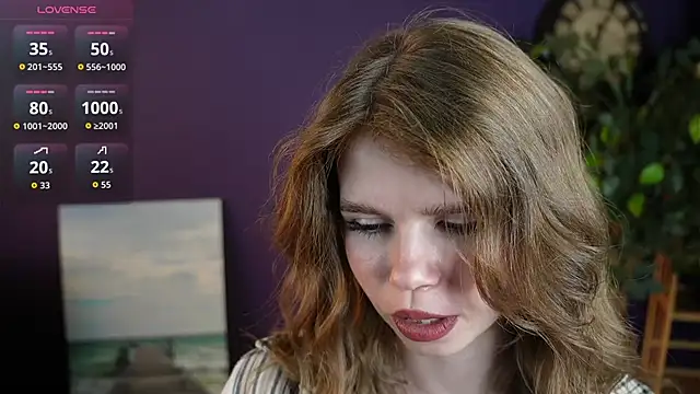 Snapshot of AmityDilley chatting on October 10, 2025, 3:51 am AmityDilley online show from October 10, 2025, 3:51 am