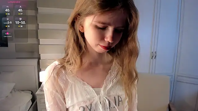 Snapshot of AmityDilley chatting on March 15, 2025, 3:18 am AmityDilley online show from March 15, 2025, 3:18 am