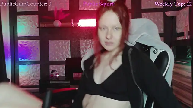 SweetSeraphine online show from December 19, 2025, 7:00 am