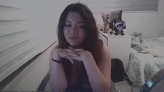 Snapshot of Piolapk chatting on November 19, 2025, 2:11 am Piolapk online show from November 19, 2025, 2:11 am