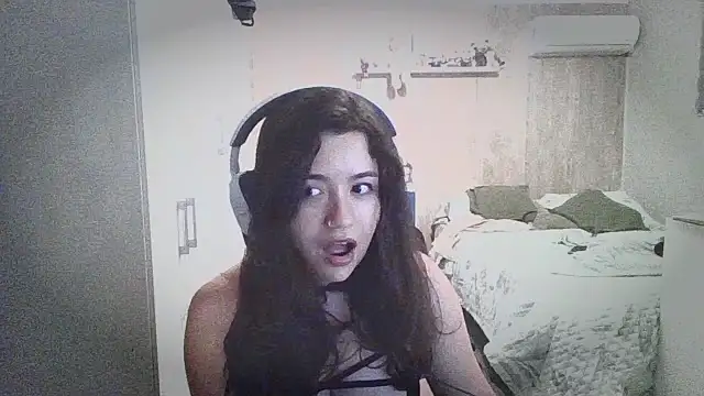 Snapshot of Piolapk chatting on September 22, 2025, 2:50 am Piolapk online show from September 22, 2025, 2:50 am