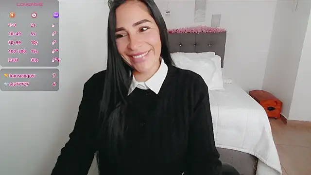 Snapshot of luna_lgomez_ chatting on January 5, 2026, 5:27 pm luna lgomez online show from January 5, 2026, 5:27 pm