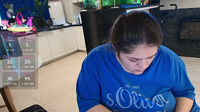 Layla- online show from March 5, 2026, 9:39 am