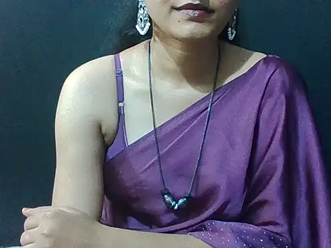 Snapshot of sugandha_bhabhi chatting on October 26, 2025, 5:13 pm sugandha bhabhi online show from October 26, 2025, 5:13 pm