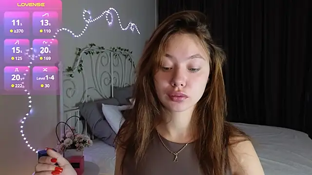 Snapshot of meow_mellie chatting on September 24, 2025, 1:35 am meow mellie online show from September 24, 2025, 1:35 am