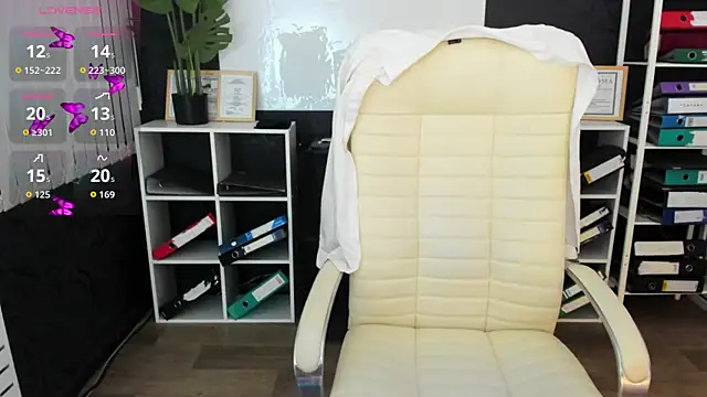 Snapshot of meow_mellie chatting on September 26, 2025, 2:29 am meow mellie online show from September 26, 2025, 2:29 am