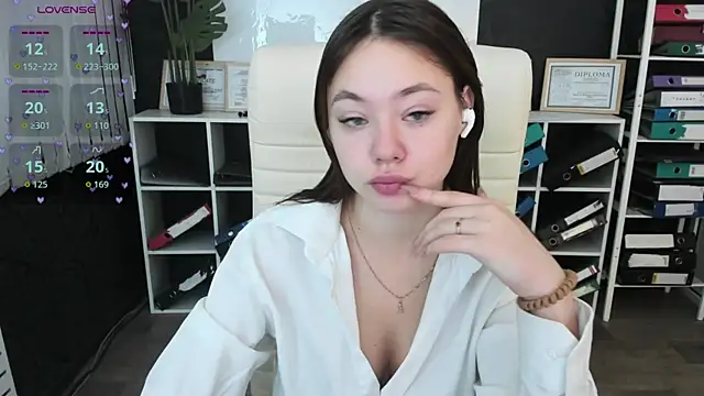 Snapshot of meow_mellie chatting on October 16, 2025, 1:47 am meow mellie online show from October 16, 2025, 1:47 am