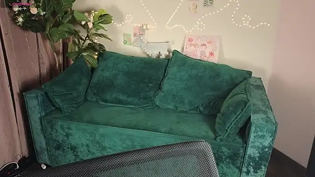 Snapshot of meow_mellie chatting on October 11, 2025, 1:39 am meow mellie online show from October 11, 2025, 1:39 am