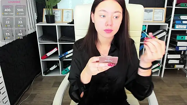 Snapshot of meow_mellie chatting on December 15, 2025, 3:01 am meow mellie online show from December 15, 2025, 3:01 am