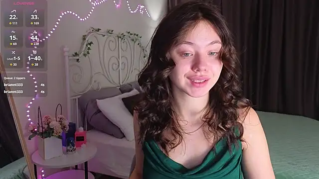 Snapshot of meow_mellie chatting on December 4, 2025, 1:26 am meow mellie online show from December 4, 2025, 1:26 am