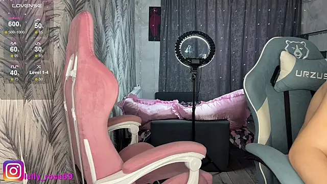 Snapshot of LallyRose69 chatting on May 16, 2026, 10:36 am LallyRose69 online show from May 16, 2026, 10:36 am