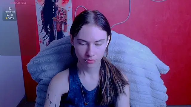 Fiona Night online show from June 26, 2026, 5:24 am