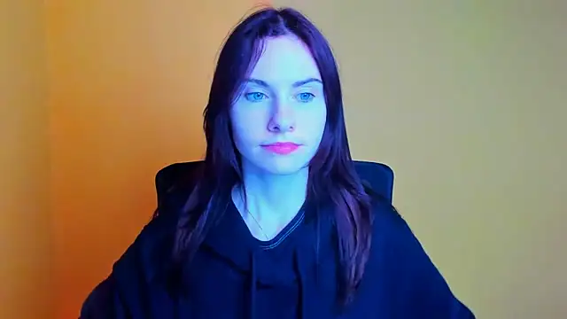 Snapshot of Fiona_Night chatting on March 14, 2025, 12:21 am Fiona Night online show from March 14, 2025, 12:21 am