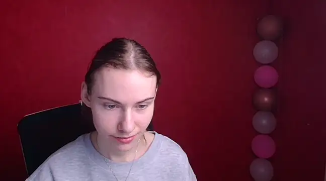 Snapshot of Fiona_Night chatting on March 6, 2025, 12:09 pm Fiona Night online show from March 6, 2025, 12:09 pm