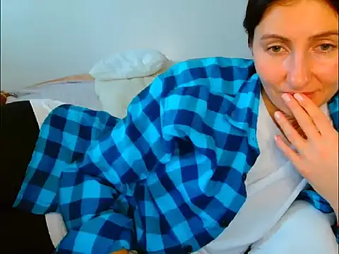 Irina9793 online show from January 9, 2026, 10:33 am