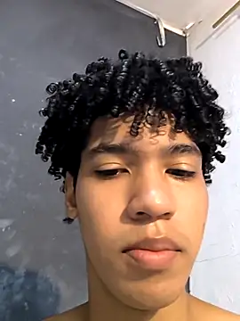 Snapshot of Thony444 chatting on March 19, 2025, 9:16 pm Thony444 online show from March 19, 2025, 9:16 pm