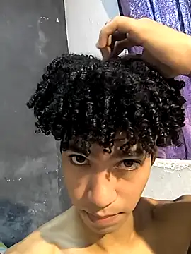 Snapshot of Thony444 chatting on March 22, 2025, 9:10 pm Thony444 online show from March 22, 2025, 9:10 pm