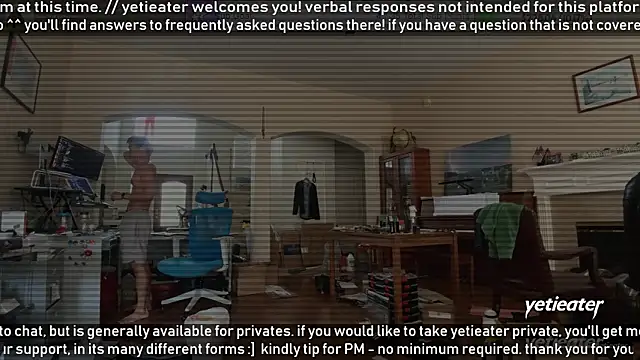 Snapshot of yetieater chatting on April 18, 2026, 7:07 pm yetieater online show from April 18, 2026, 7:07 pm