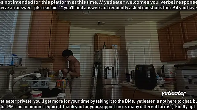 Snapshot of yetieater chatting on July 22, 2026, 3:14 pm yetieater online show from July 22, 2026, 3:14 pm
