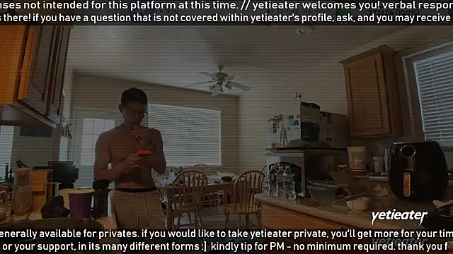 Snapshot of yetieater chatting on April 28, 2026, 4:11 pm yetieater online show from April 28, 2026, 4:11 pm