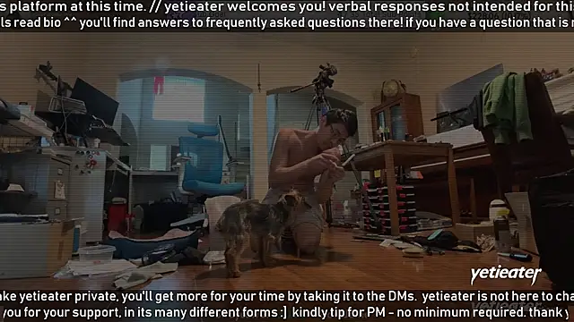 Snapshot of yetieater chatting on May 27, 2026, 4:58 pm yetieater online show from May 27, 2026, 4:58 pm